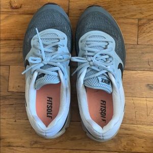 Nike fitsole sneakers